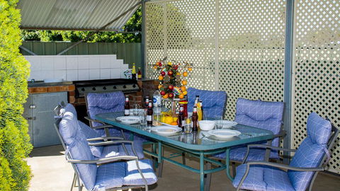 Aalbany Motel Narrabri - Go Out 2