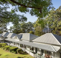 Aaronlee Retreat - Pubs and Clubs