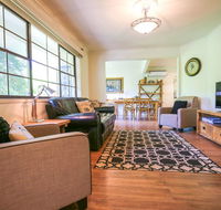 Abbeville in Bright - Pubs and Clubs