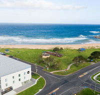 Abode Malua Bay - Pubs and Clubs