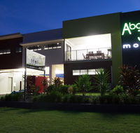 Abode37 Motel Emerald - Go Out