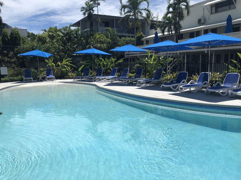 Absolute Beachfront - Pubs and Clubs 0
