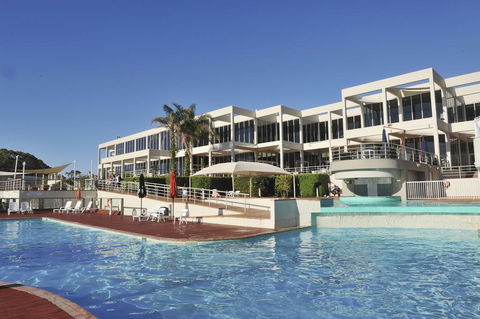 Absolute Beachfront Opal Cove Resort - Go Out 1