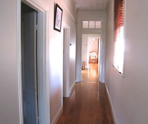 Acacia Cottage On Peel, Bathurst - Pubs and Clubs 3