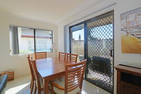 Acacia Kingscliff Town Holiday Apartment - Go Out 2