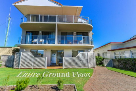 Acacia Kingscliff Town Holiday Apartment - Go Out 0