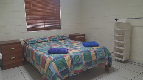 Accommodation @ Isa - Pubs and Clubs 1