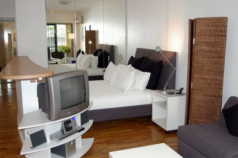 Accommodation Sydney Potts Point Studio Apartment With Balcony - Pubs and Clubs 2