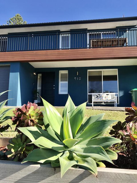 Acqua Dolce Beach House - Pubs and Clubs 3