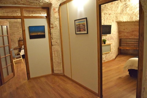 Dug Out B&B - Go Out 2