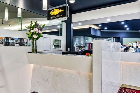 Foreshore Hotel - Pubs and Clubs 2