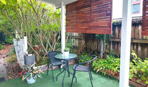 Front Apartment At The Cottage- 2 Bedrooms - Geneva In Kyogle - Pubs and Clubs 1