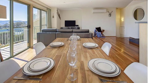 Glacialis 6 - Pubs and Clubs 3