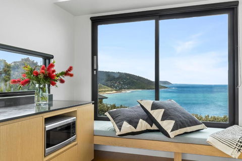 Glassy Point - 360 Degree Views - Pubs and Clubs 1