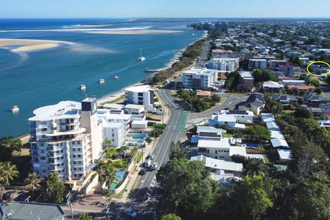 Golden Beach Family & Friends Getaway ZC4 - Pubs and Clubs 3