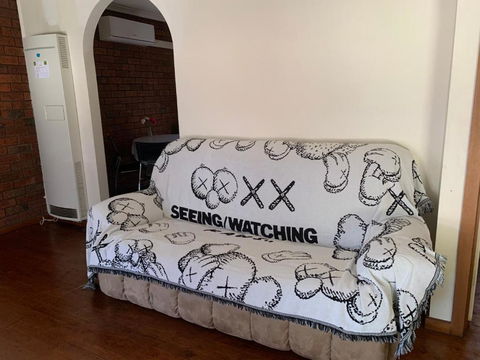 Golden House - Pubs and Clubs 4