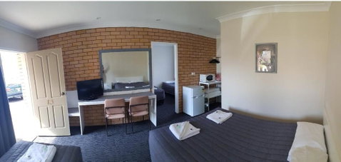Goldfields Motel - Pubs and Clubs 2