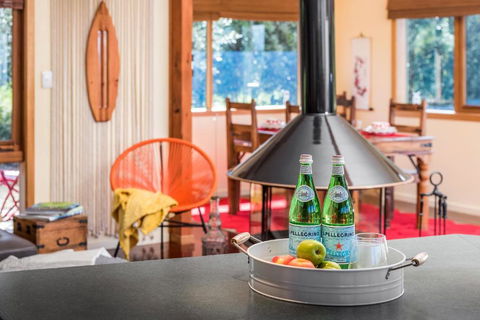 Gone Surfin - Pubs and Clubs 4