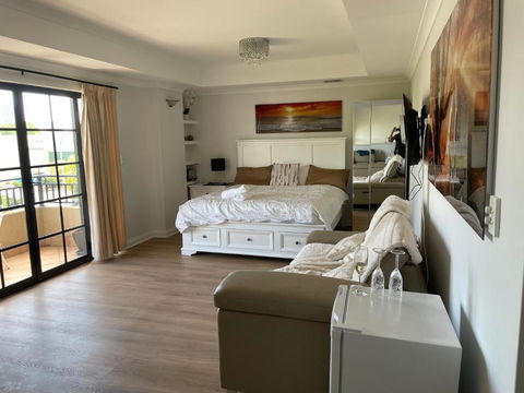 Ganesha Wellness Spa - Pubs and Clubs 3