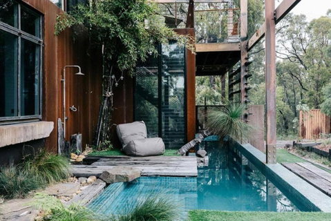 Grand Designs Eco Bush Retreat - Pubs and Clubs 0