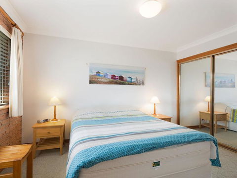 Grand Pacific 1 Unit 3 - First Floor - Pubs and Clubs 3