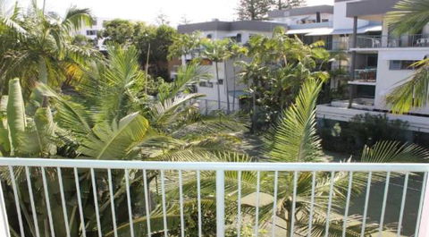 Grande Florida - Hosted By Burleigh Letting - Pubs and Clubs 1