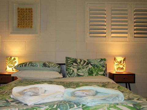 Greenfields - Pubs and Clubs 4