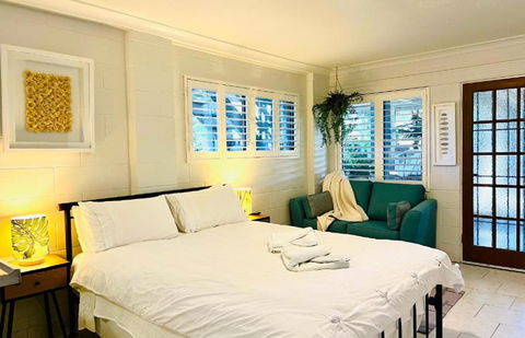 Greenfields - Pubs and Clubs 1