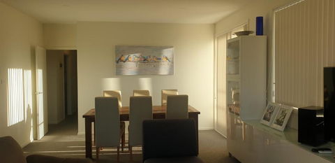 GREENWAY WATERS 2 Bed Apartment - Pubs and Clubs 1