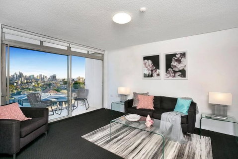 HARIS - Modern 2BR Apartment With Views - Go Out 0