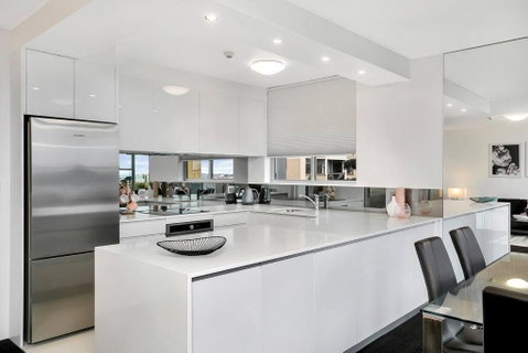 HARIS - Modern 2BR Apartment With Views - Go Out 1