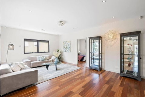 Home & Theatre, Golf, Highpoint - Pubs and Clubs 1