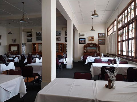Hotel Corones - Pubs and Clubs 2