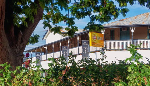 Hotel Cunnamulla - Pubs and Clubs 0