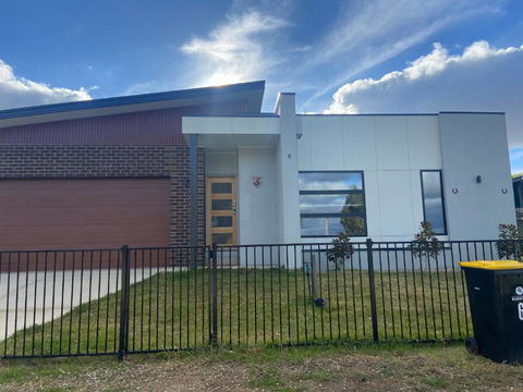 Home Away From Home - Pubs and Clubs 0