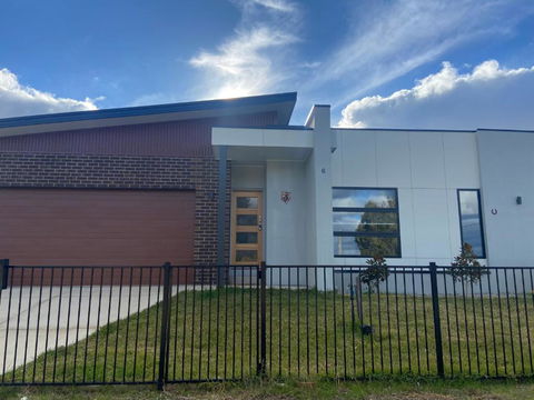 Home Away From Home - Pubs and Clubs 3