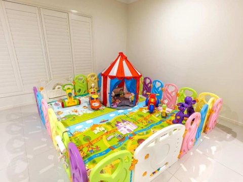 Home Away From Home Grand Family Mansion - Go Out 2