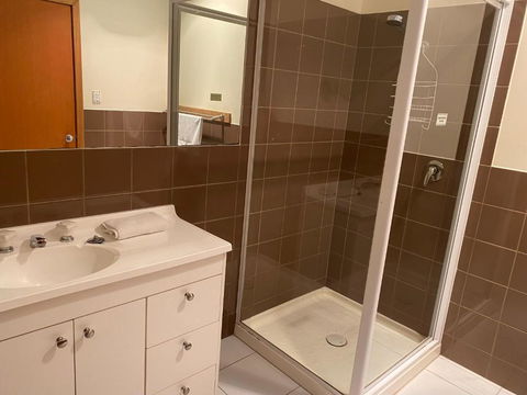 Icena Accommodation - Pubs and Clubs 2