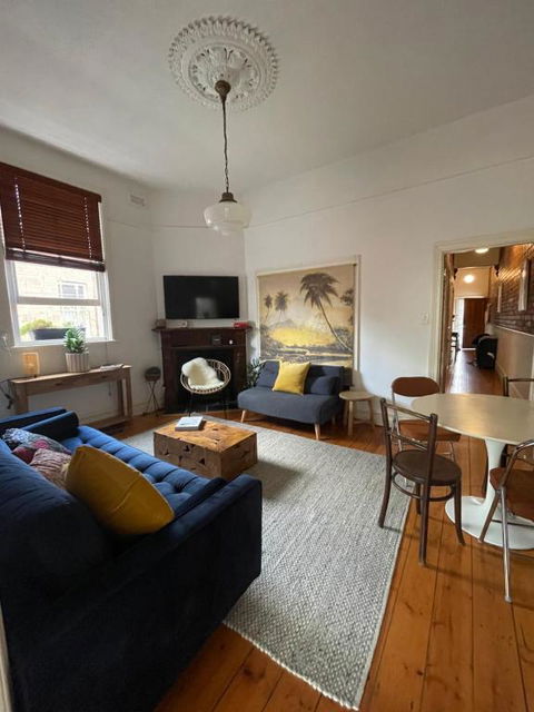 Iconic Lygon Street Home - Go Out 1