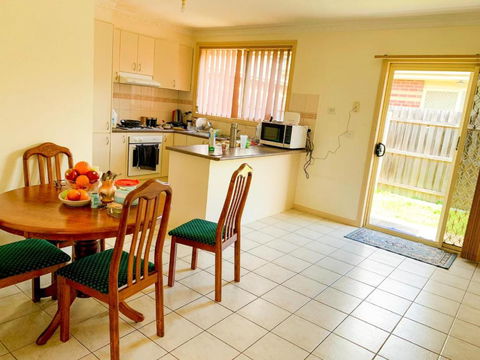 In The Heart Of Epping Shared House - Go Out 1