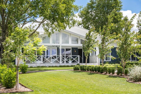 Isca House, Exeter, NSW - Go Out 3