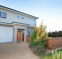 Adelphi Views on Luton - Woodlands - Pubs and Clubs