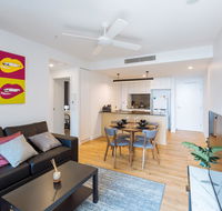 Airtrip Apartments on Cordelia St - Go Out