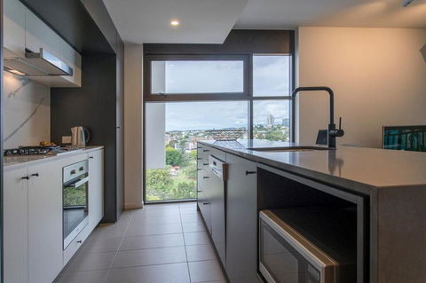 AirTrip Apartments On Cordelia Street - Go Out 1