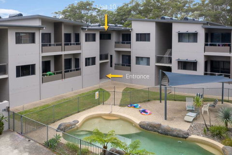 Ait Shona - Happy Place. Apt 10 Haven On The Park - Pubs and Clubs 1