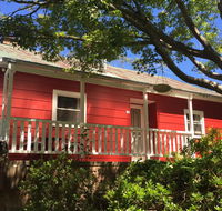 Akarana Cottage - Pubs and Clubs
