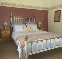 Akoonah cottage - Pubs and Clubs