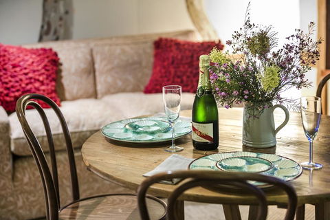 AL RU Farm - Pubs and Clubs 2