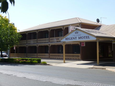 Albury Regent Motel - Pubs and Clubs 0