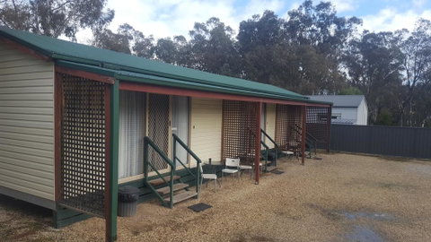 Alexandra Tourist Park - Pubs and Clubs 2